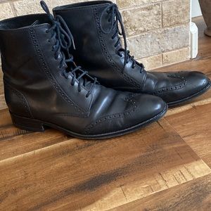 Men’s Wingtips Black Boots 10 1/2